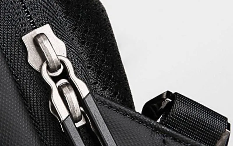 Men's Shoulder Bag With USB Charging