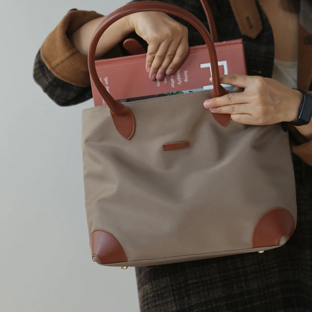 Stylish Womens Nylon Handbags Nylon Tote Bags For Women