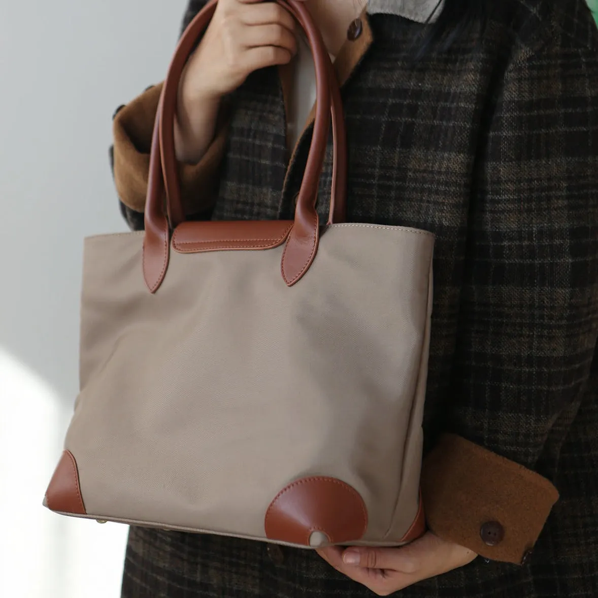 Stylish Womens Nylon Handbags Nylon Tote Bags For Women