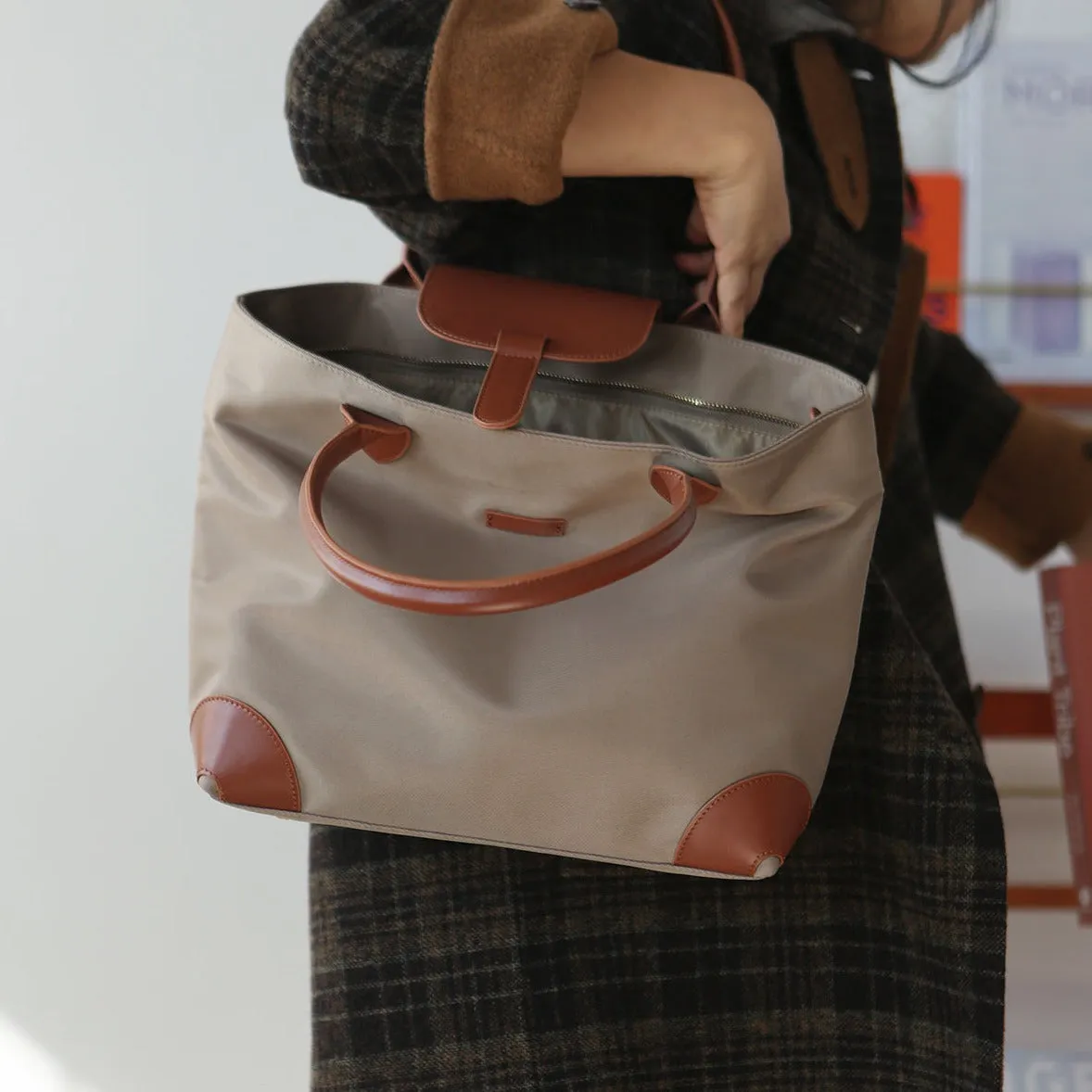 Stylish Womens Nylon Handbags Nylon Tote Bags For Women