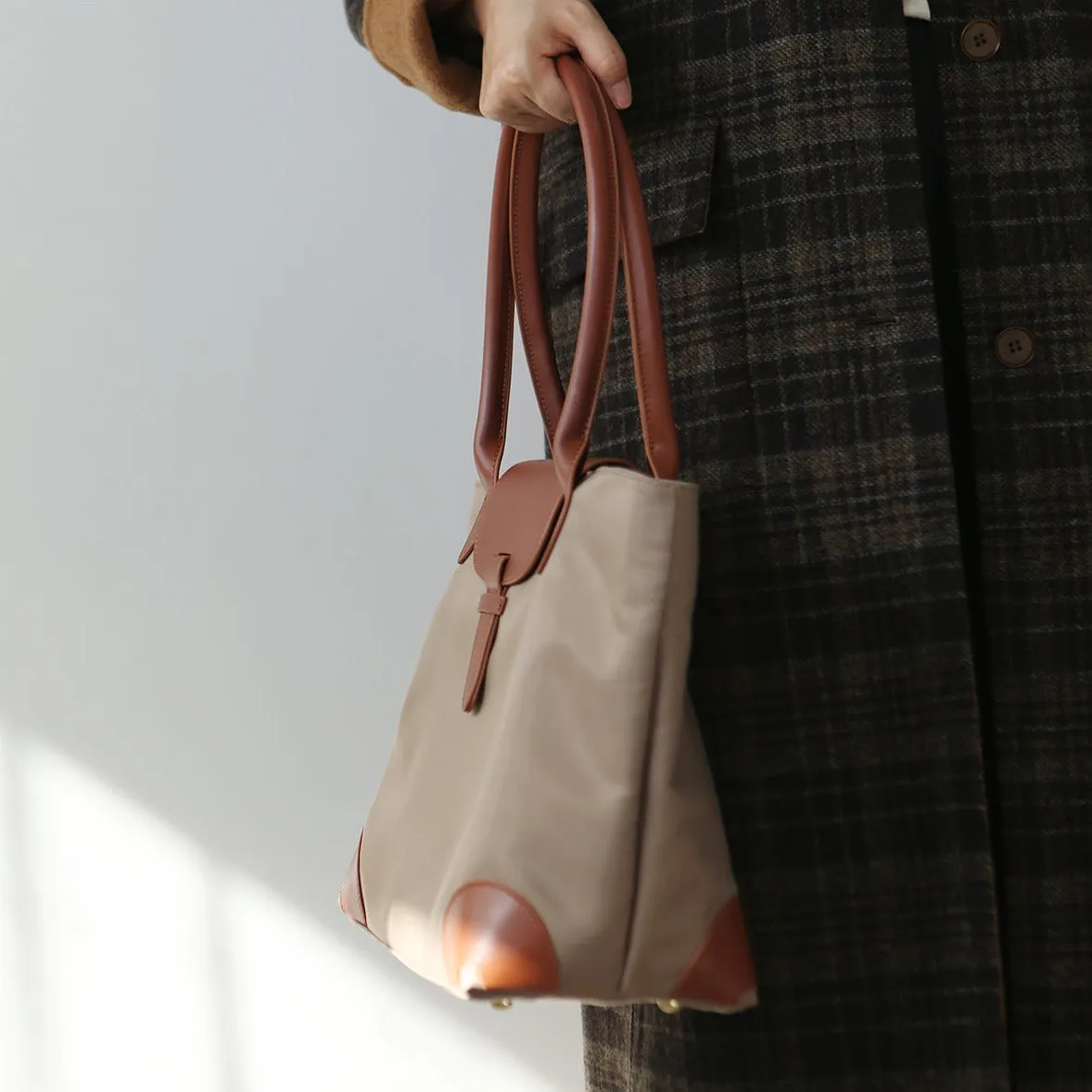 Stylish Womens Nylon Handbags Nylon Tote Bags For Women