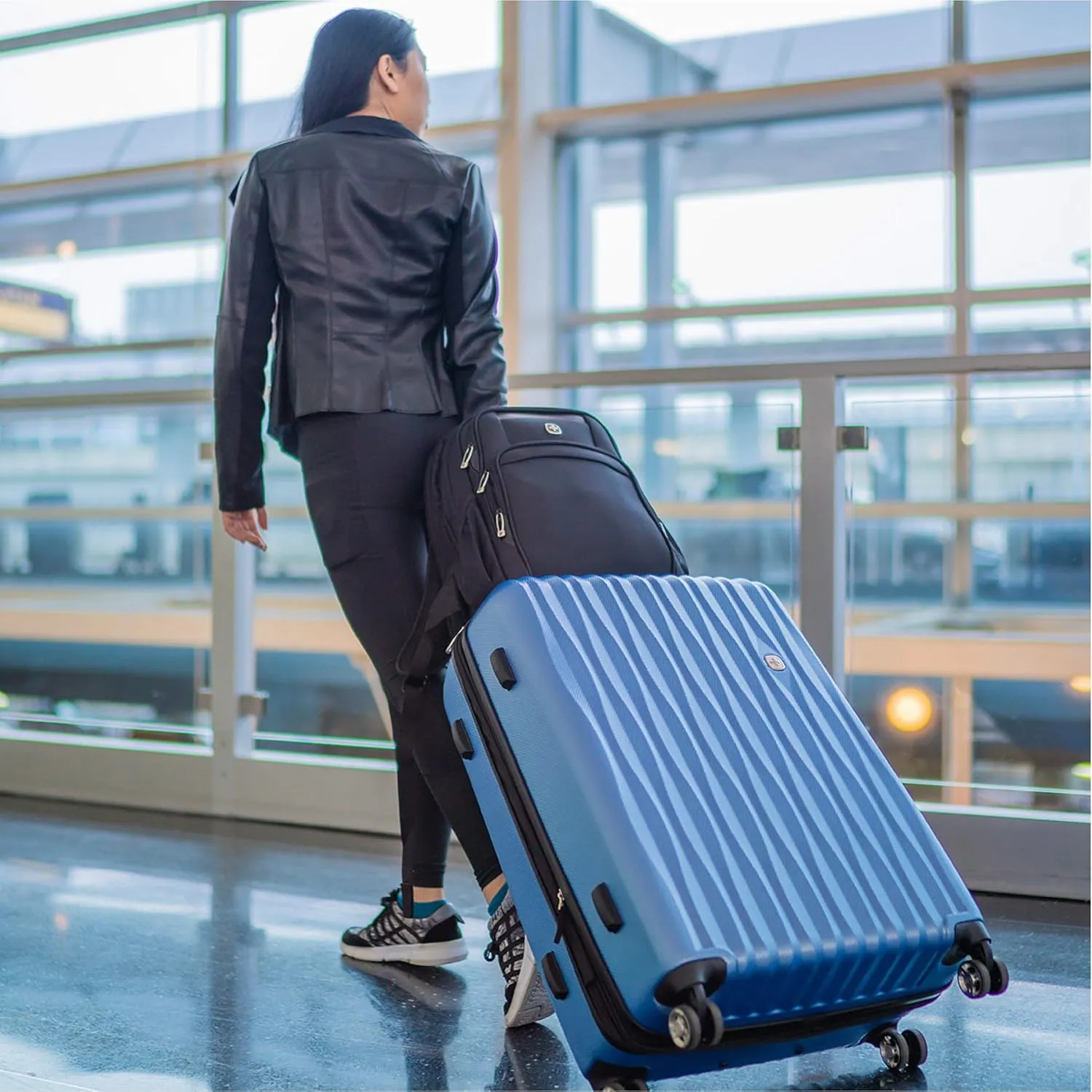 SwissGear 7272 Energie Expandable Hardside Luggage with Spinner Wheels and TSA Lock, White, 2-Piece Set (19/27)
